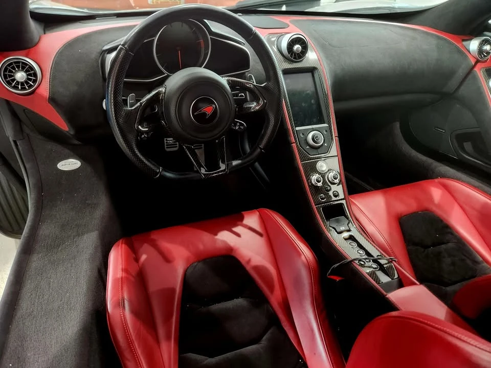 2012 McLaren MP4-12C - Image 15 of 20