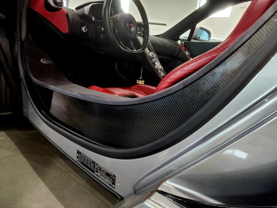 2012 McLaren MP4-12C - Image 13 of 20