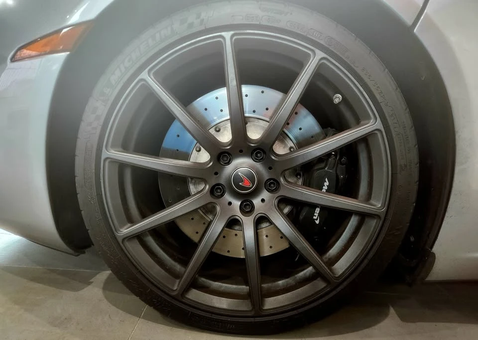 2012 McLaren MP4-12C - Image 10 of 20