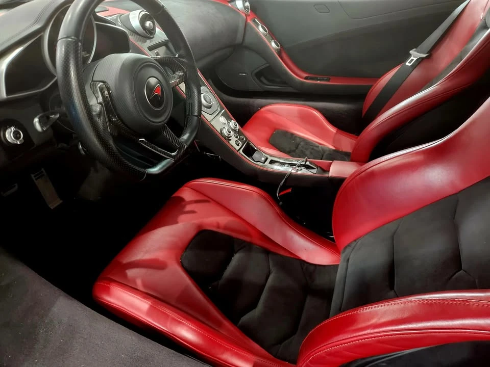 2012 McLaren MP4-12C - Image 14 of 20