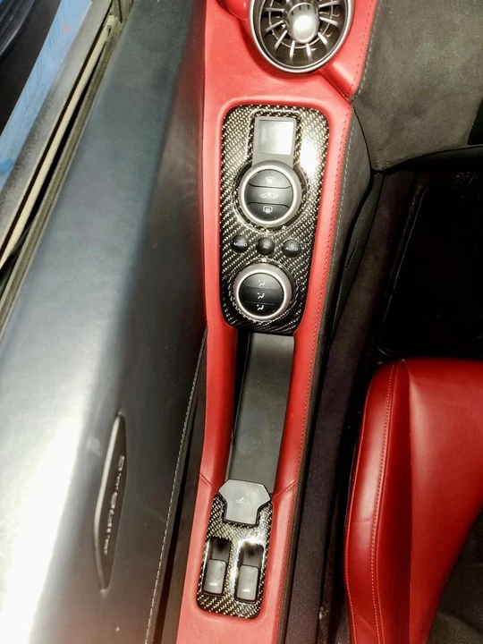 2012 McLaren MP4-12C - Image 16 of 20