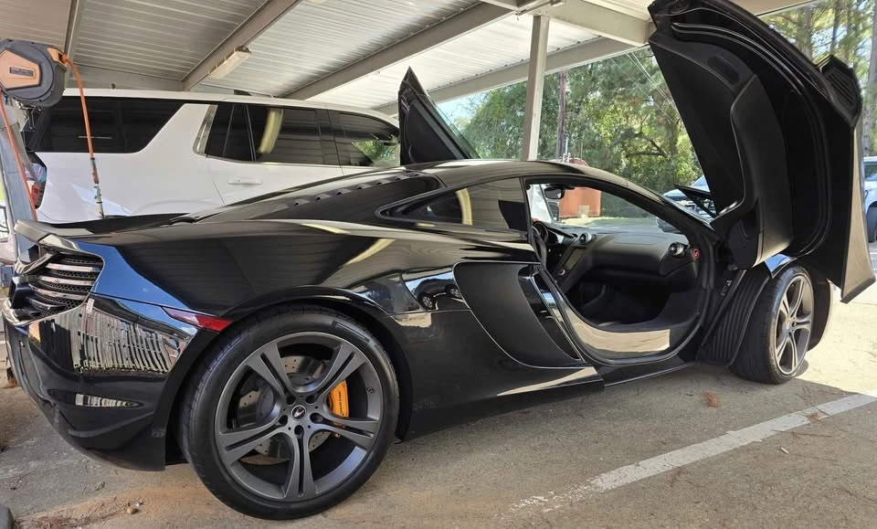 2012 McLaren MP4-12C - Image 4 of 5
