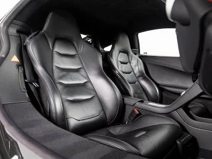 2012 McLaren MP4-12C - Image 8 of 9