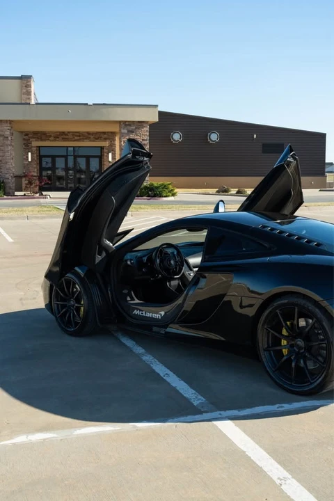 2012 McLaren MP4-12C - Image 3 of 10