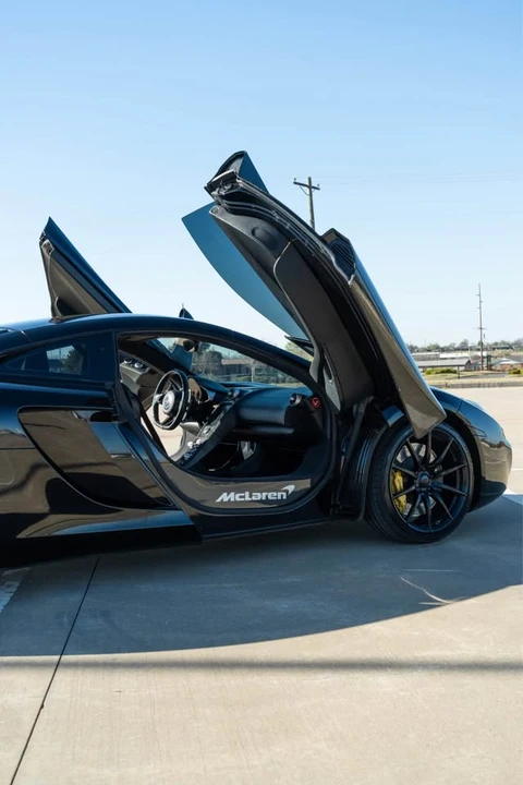 2012 McLaren MP4-12C - Image 2 of 10