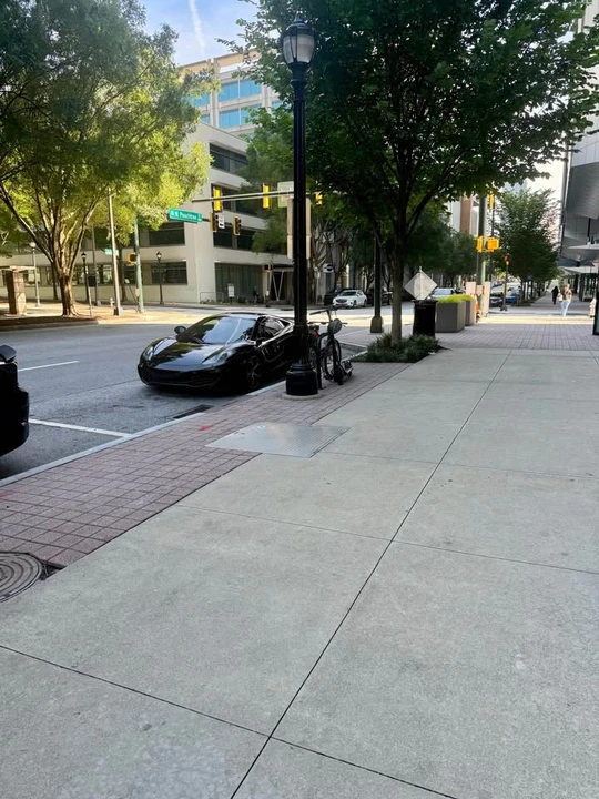 2012 McLaren MP4-12C - Image 5 of 6