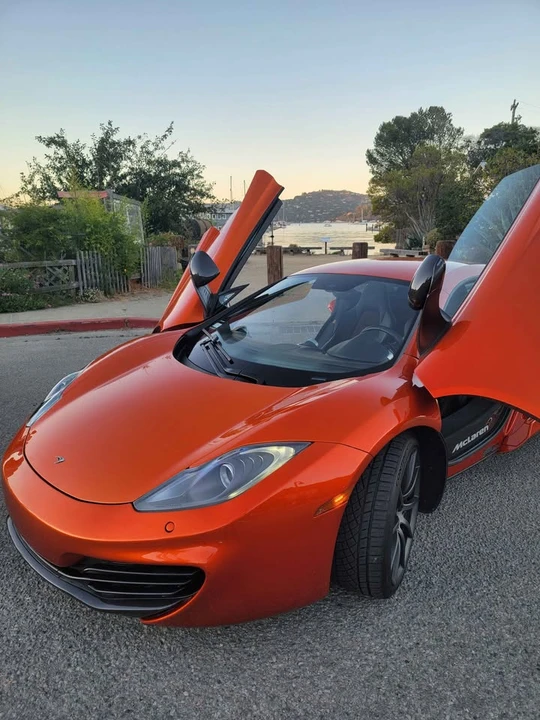 2012 McLaren MP4-12C - Image 8 of 9