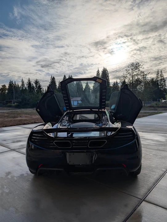 2012 McLaren MP4-12C - Image 5 of 8