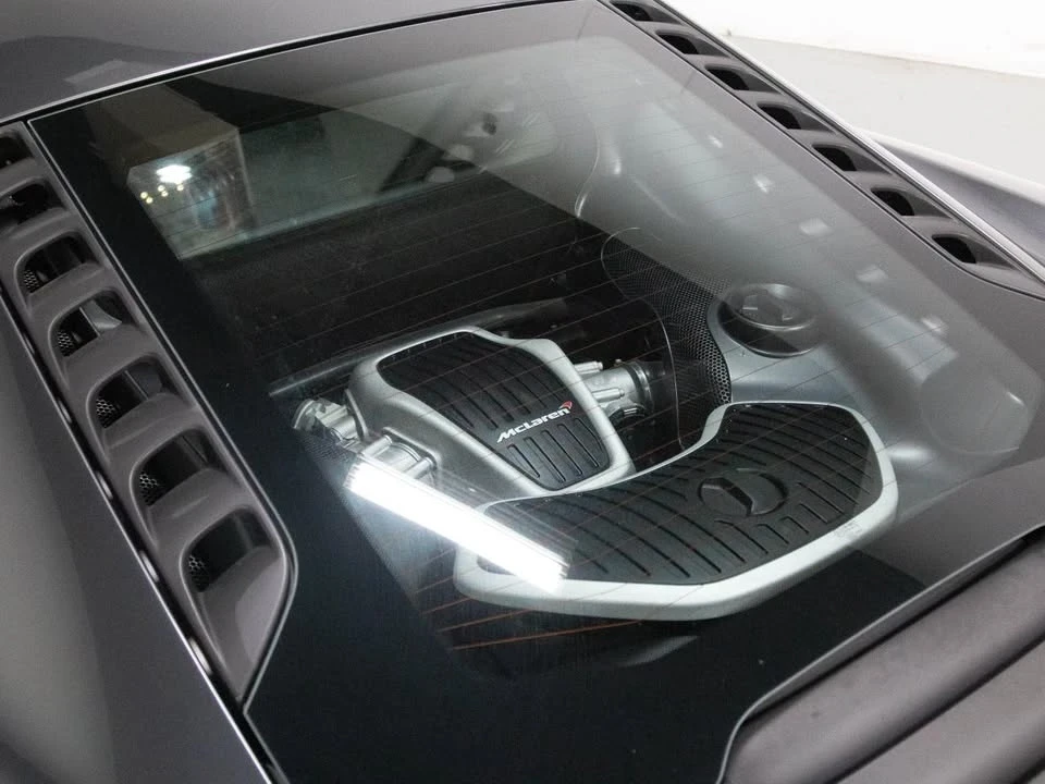 2012 McLaren MP4-12C - Image 11 of 20