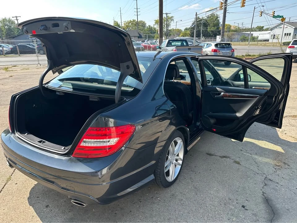2012 Mercedes-Benz W212 E-Class - Image 16 of 18