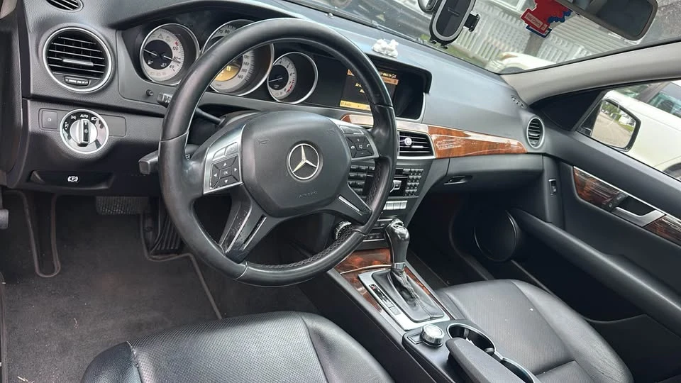 2012 Mercedes-Benz C207/A207 E-Class Coupe & Convertible - Image 2 of 2