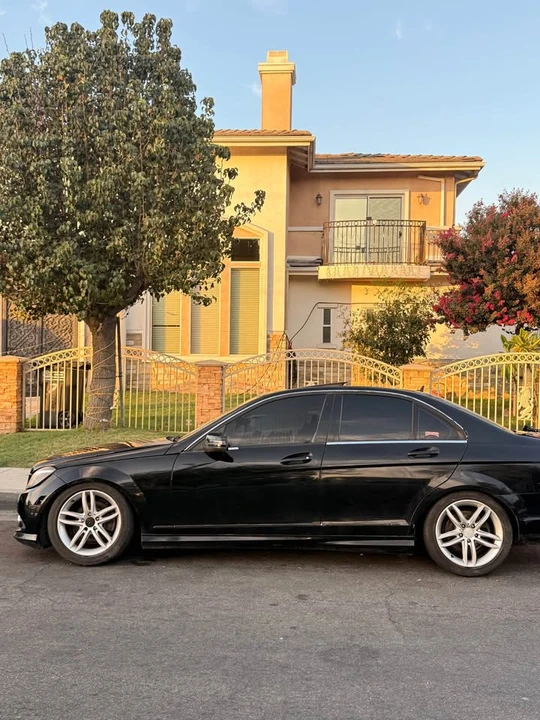 2012 Mercedes-Benz W212 E-Class - Image 5 of 16