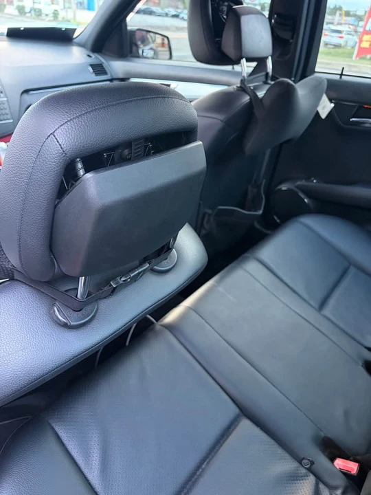 2012 Mercedes-Benz W124 E-Class - Image 15 of 18
