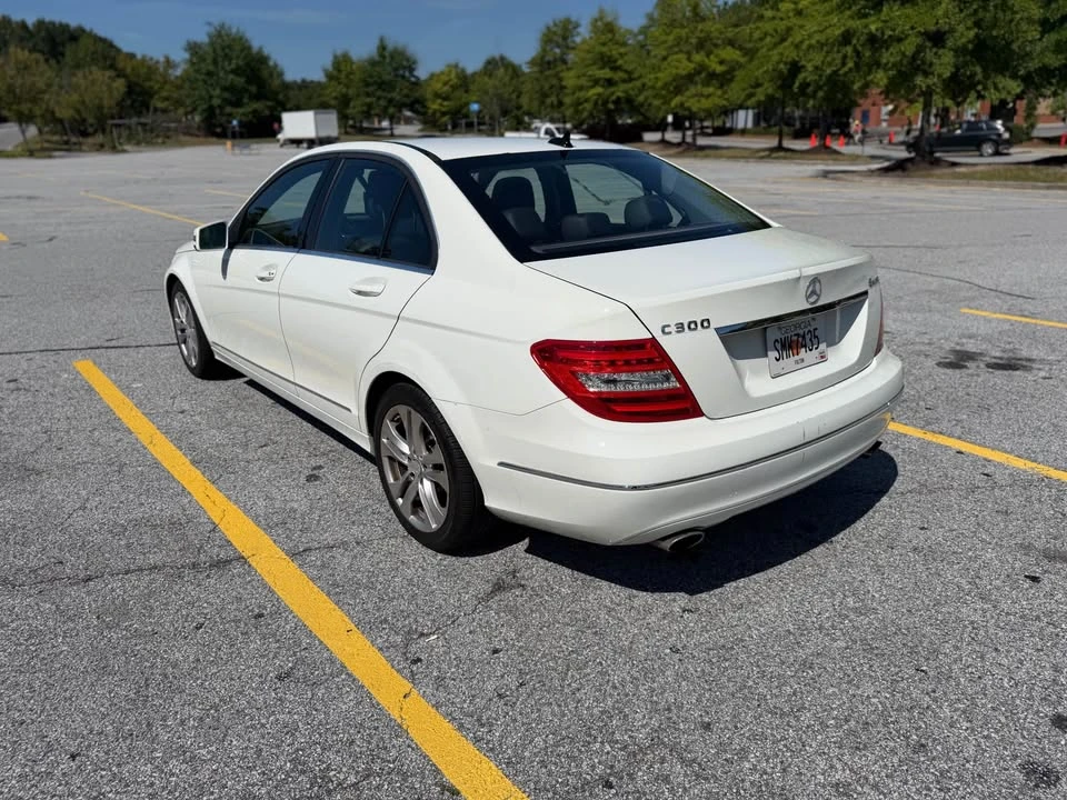 2012 Mercedes-Benz W124 E-Class - Image 2 of 9
