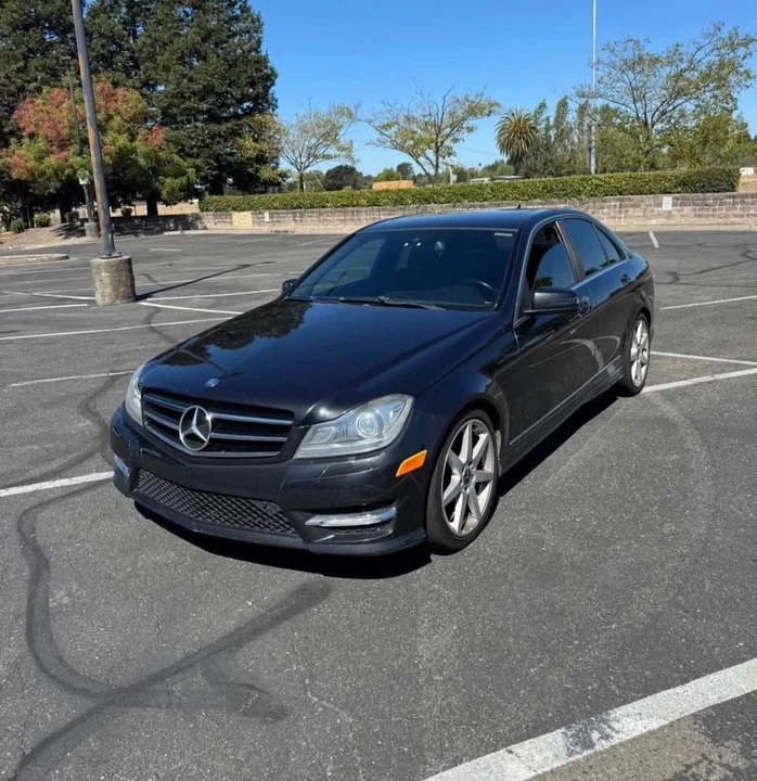 2012 Mercedes-Benz W204 C-Class - Image 3 of 9