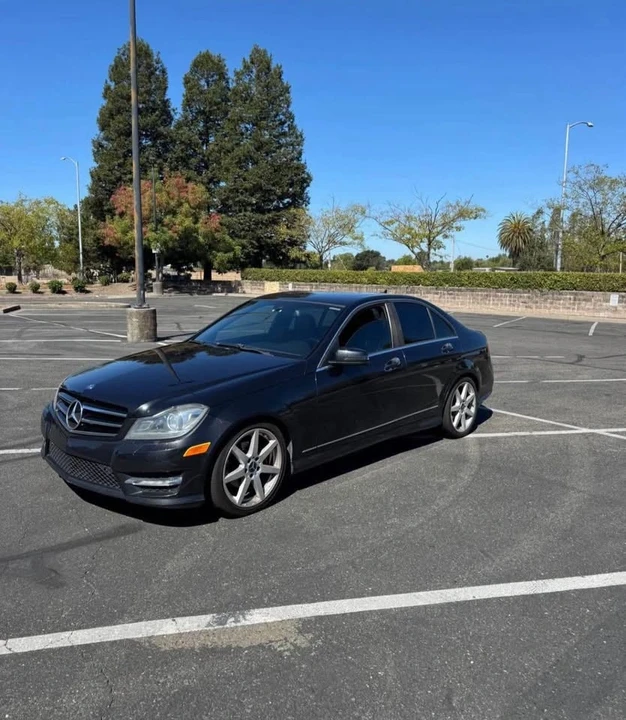 2012 Mercedes-Benz W204 C-Class - Image 5 of 9