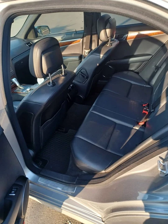 2012 Mercedes-Benz W212 E-Class - Image 9 of 16