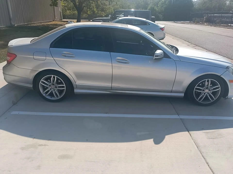 2012 Mercedes-Benz C207/A207 E-Class Coupe & Convertible - Image 4 of 5
