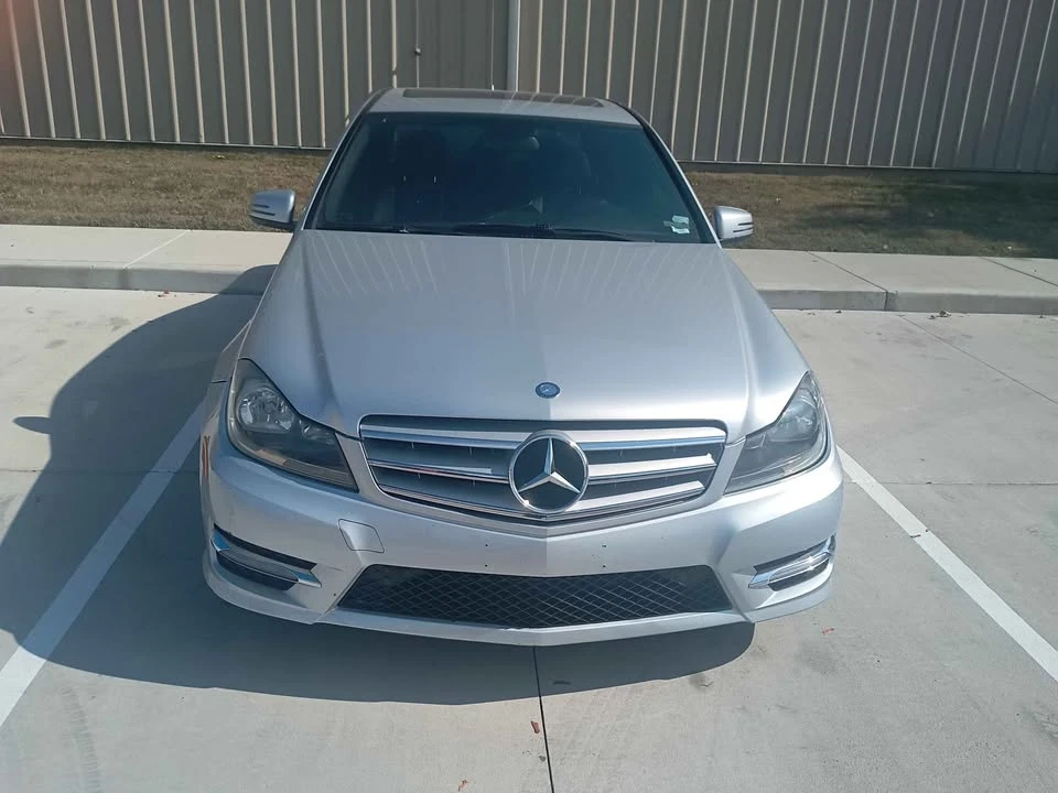 2012 Mercedes-Benz C207/A207 E-Class Coupe & Convertible - Image 5 of 5