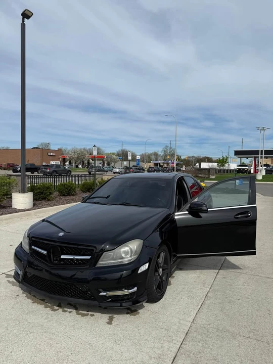 2012 Mercedes-Benz C207/A207 E-Class Coupe & Convertible - Image 2 of 10