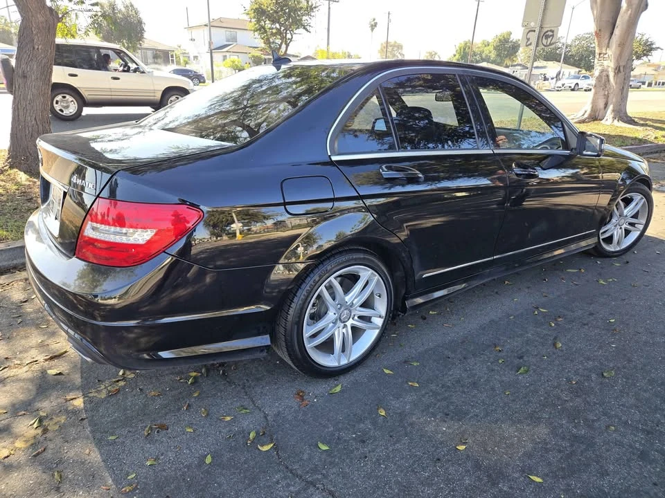 2012 Mercedes-Benz W212 E-Class - Image 5 of 11