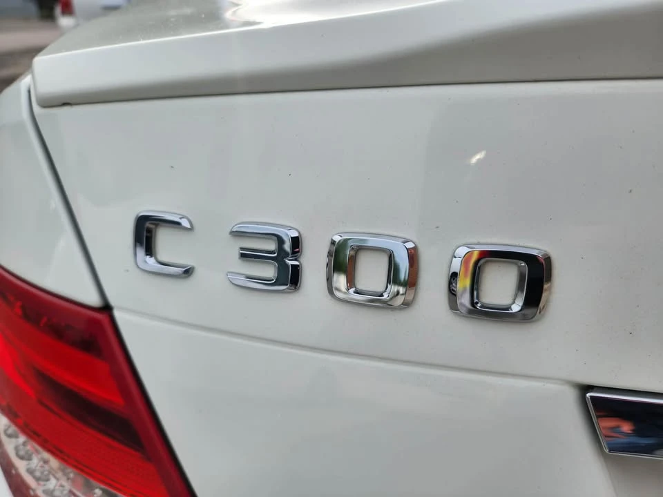 2012 Mercedes-Benz W112 - Image 13 of 17