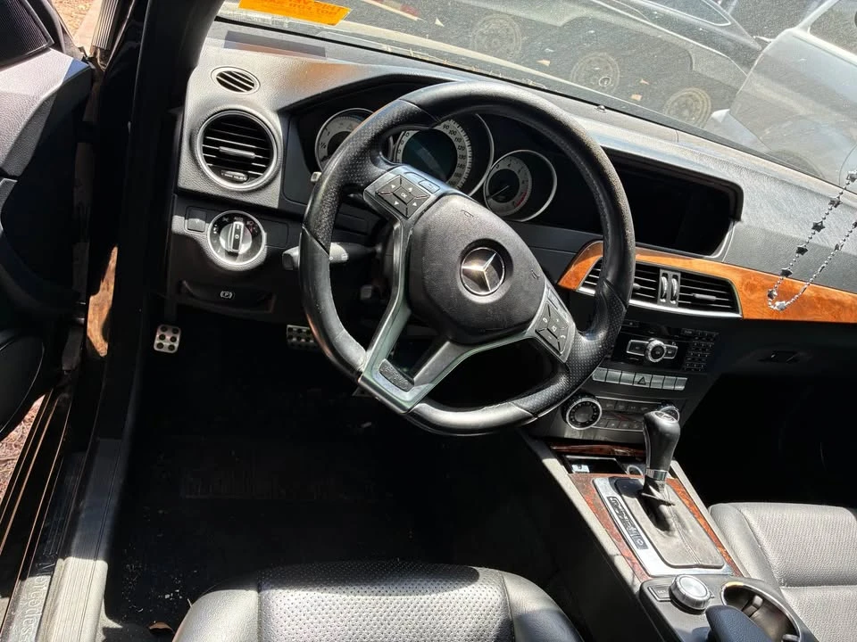 2012 Mercedes-Benz W112 - Image 12 of 20
