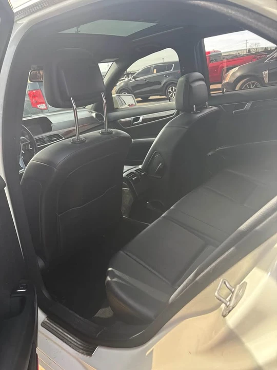2012 Mercedes-Benz W212 E-Class - Image 4 of 4