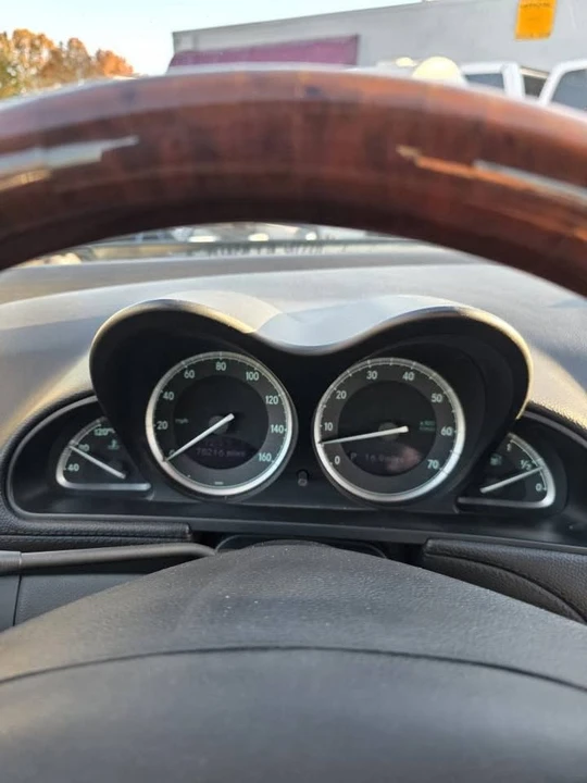 2012 Mercedes-Benz R231 SL-Class - Image 8 of 10