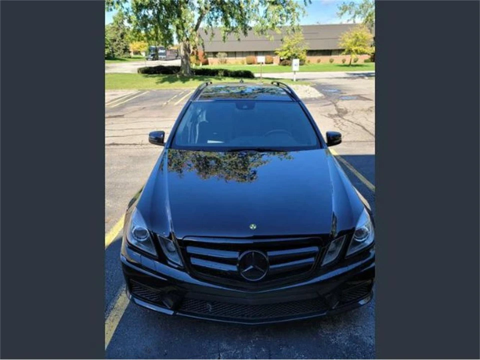 2012 Mercedes-Benz - Image 2 of 7