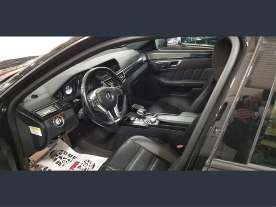 2012 Mercedes-Benz - Image 5 of 7