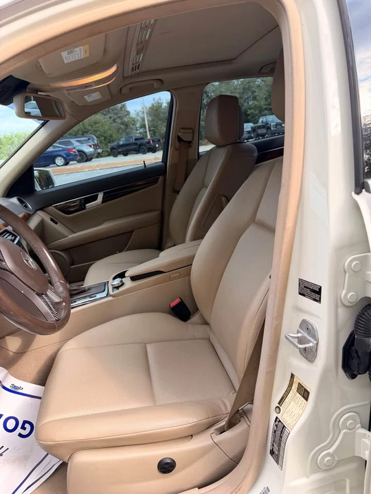 2012 Mercedes-Benz W204 C-Class - Image 10 of 14