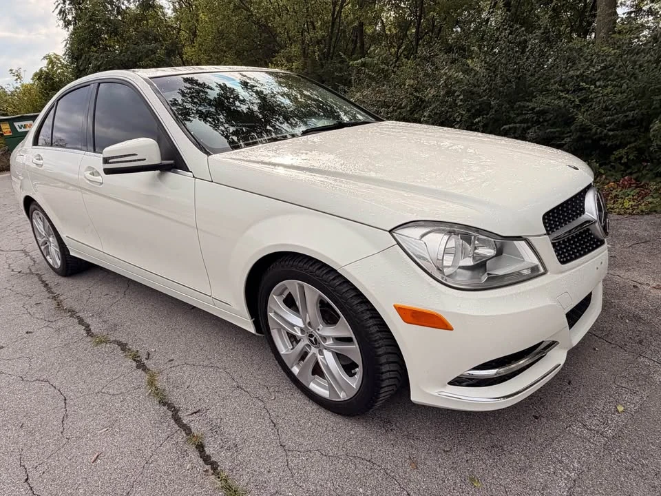 2012 Mercedes-Benz W204 C-Class - Image 4 of 14