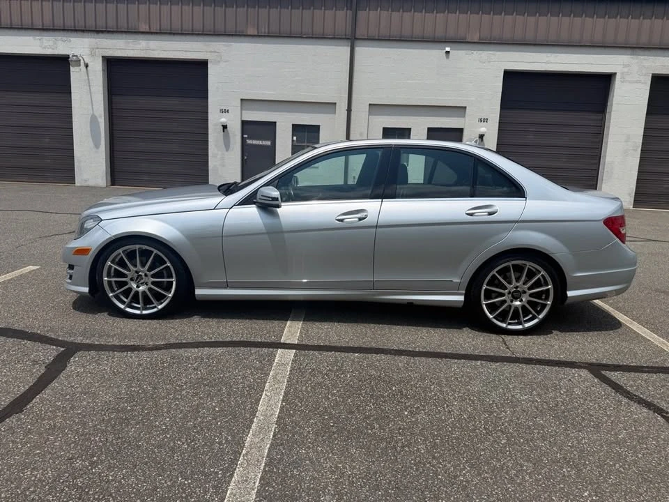 2012 Mercedes-Benz W204 C-Class - Image 2 of 20