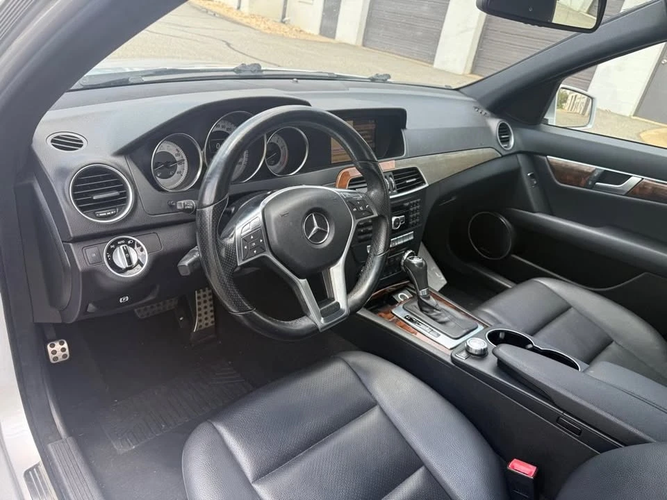2012 Mercedes-Benz W204 C-Class - Image 9 of 20