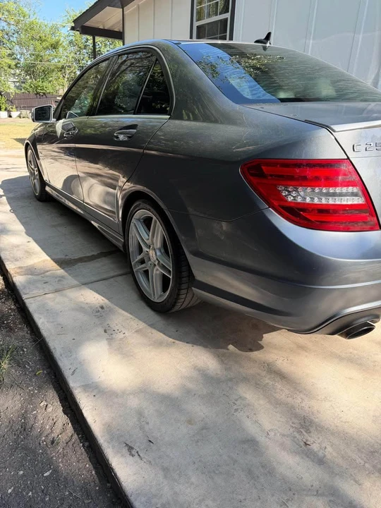 2012 Mercedes-Benz W204 C-Class - Image 3 of 7