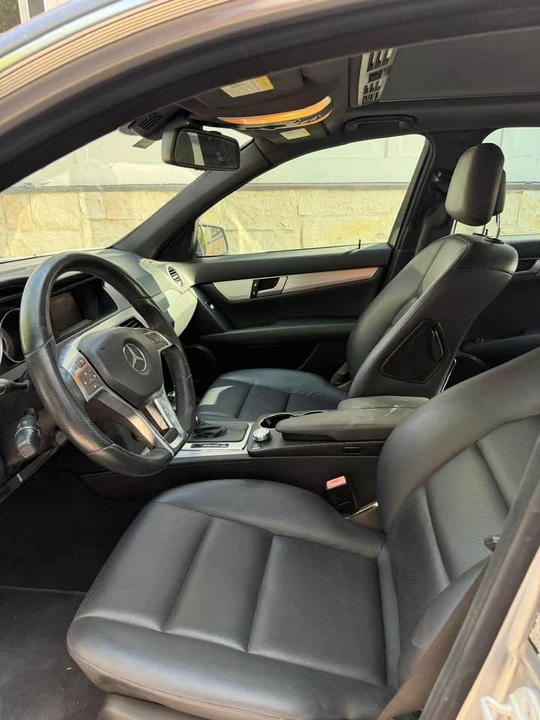 2012 Mercedes-Benz W204 C-Class - Image 5 of 7