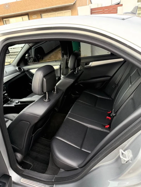 2012 Mercedes-Benz W204 C-Class - Image 7 of 8