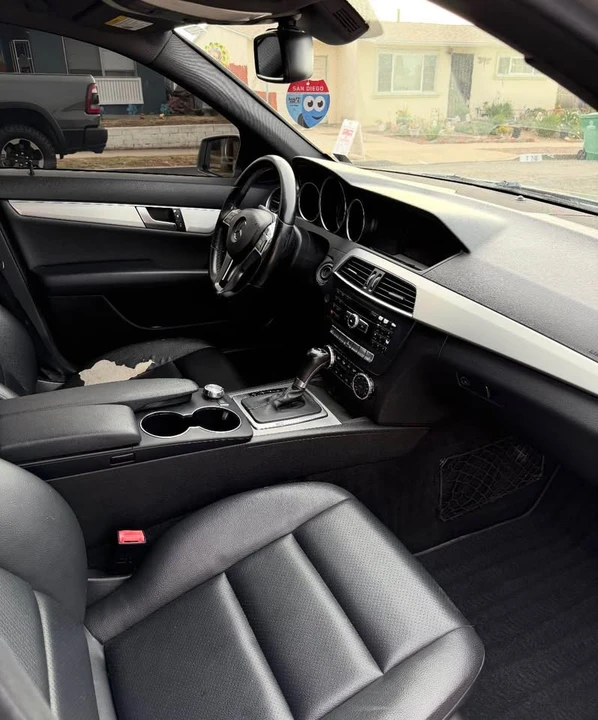 2012 Mercedes-Benz W204 C-Class - Image 6 of 8