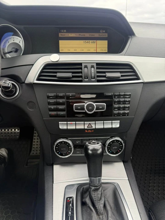 2012 Mercedes-Benz W204 C-Class - Image 9 of 12