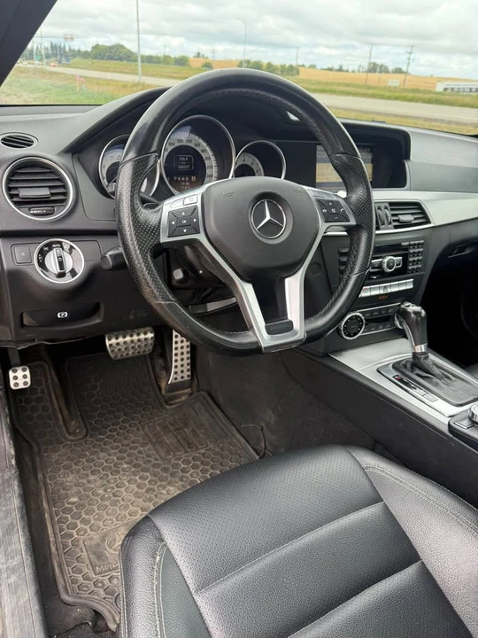 2012 Mercedes-Benz W204 C-Class - Image 8 of 12