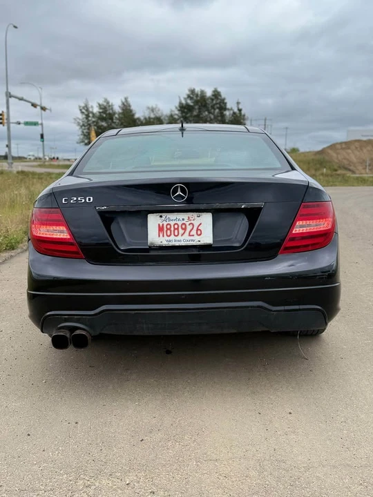 2012 Mercedes-Benz W204 C-Class - Image 2 of 12