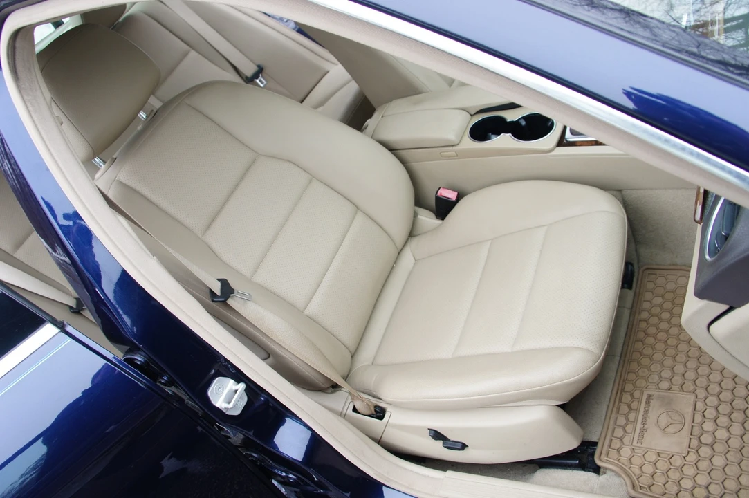 2012 Mercedes-Benz W204 C-Class - Image 16 of 20