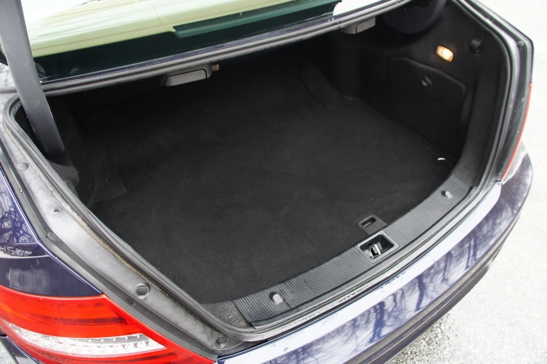 2012 Mercedes-Benz W204 C-Class - Image 18 of 20