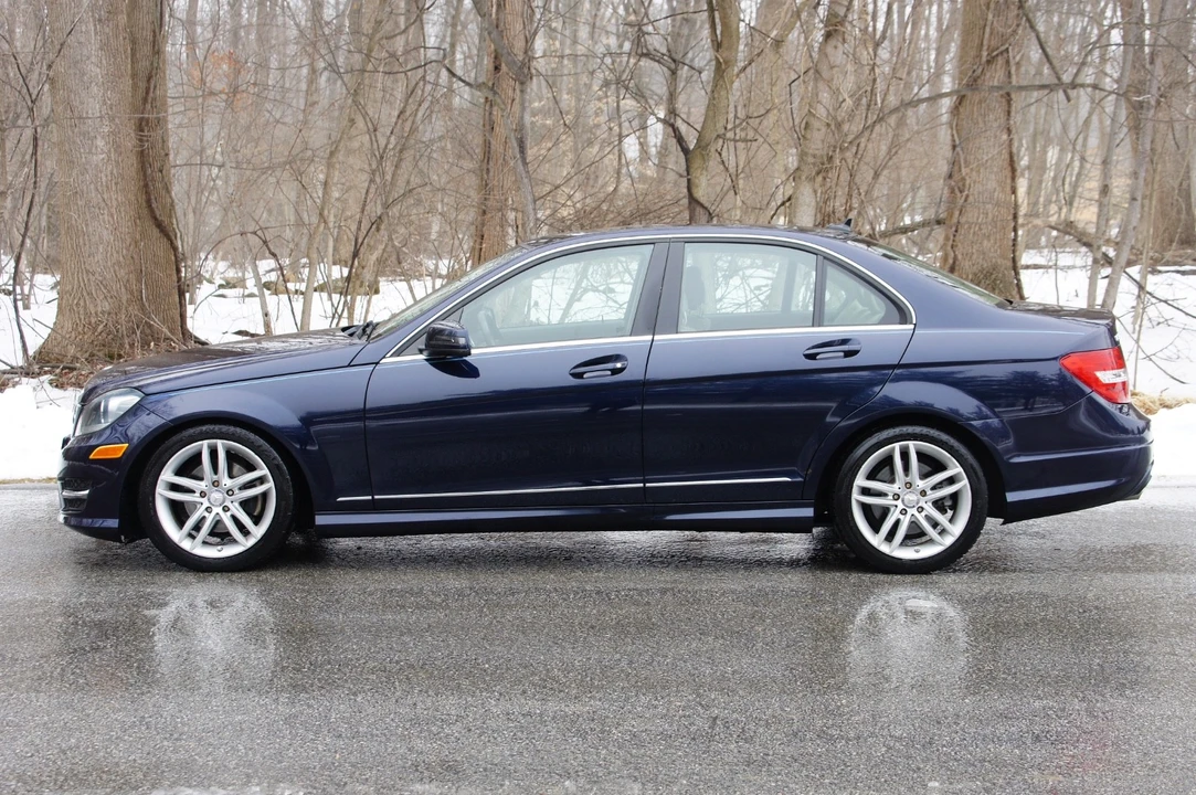 2012 Mercedes-Benz W204 C-Class - Image 4 of 20