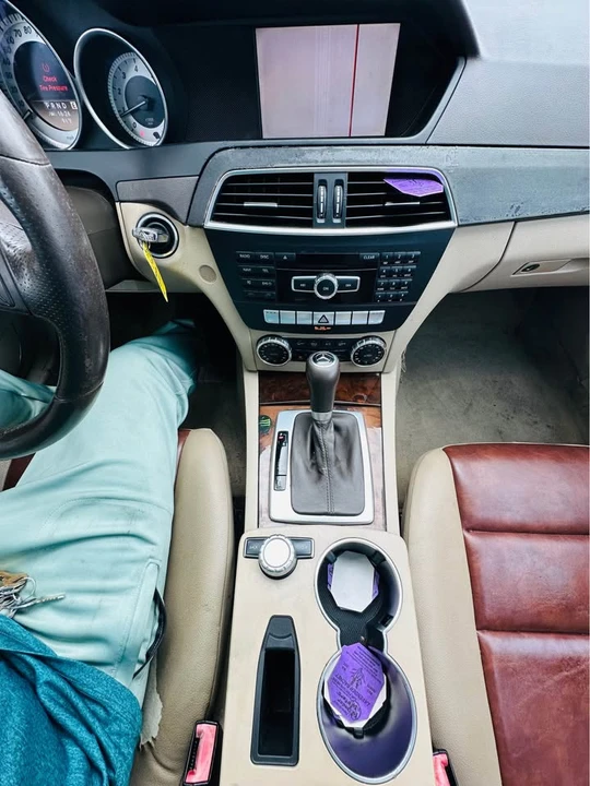 2012 Mercedes-Benz W204 C-Class - Image 14 of 18