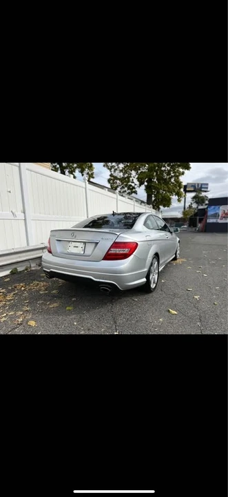 2012 Mercedes-Benz W204 C-Class - Image 12 of 15