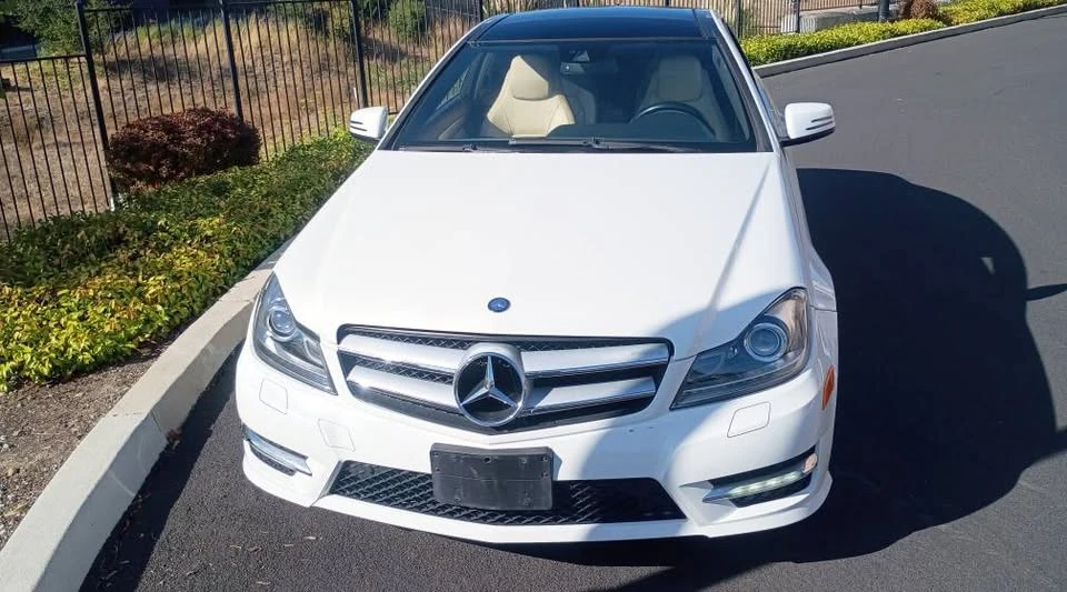 2012 Mercedes-Benz W204 C-Class - Image 8 of 19