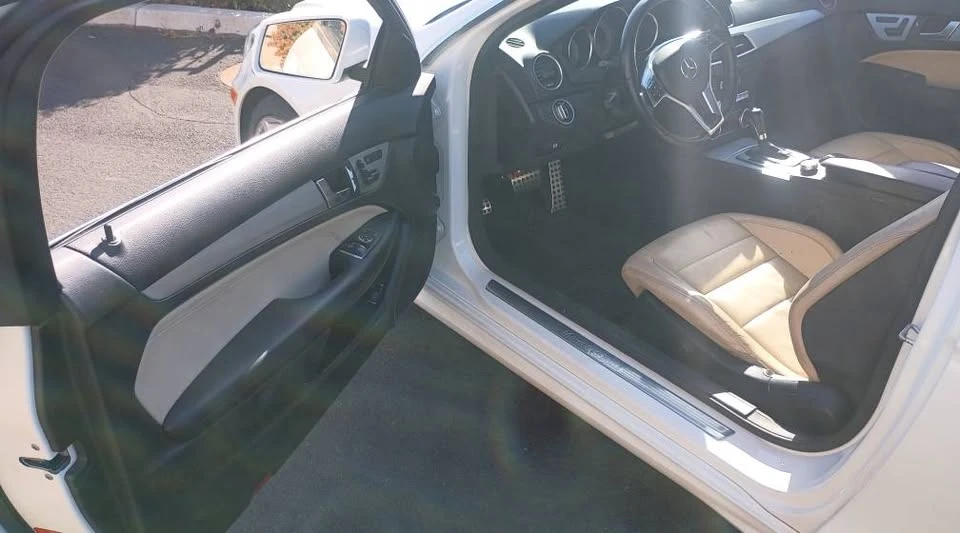 2012 Mercedes-Benz W204 C-Class - Image 10 of 19