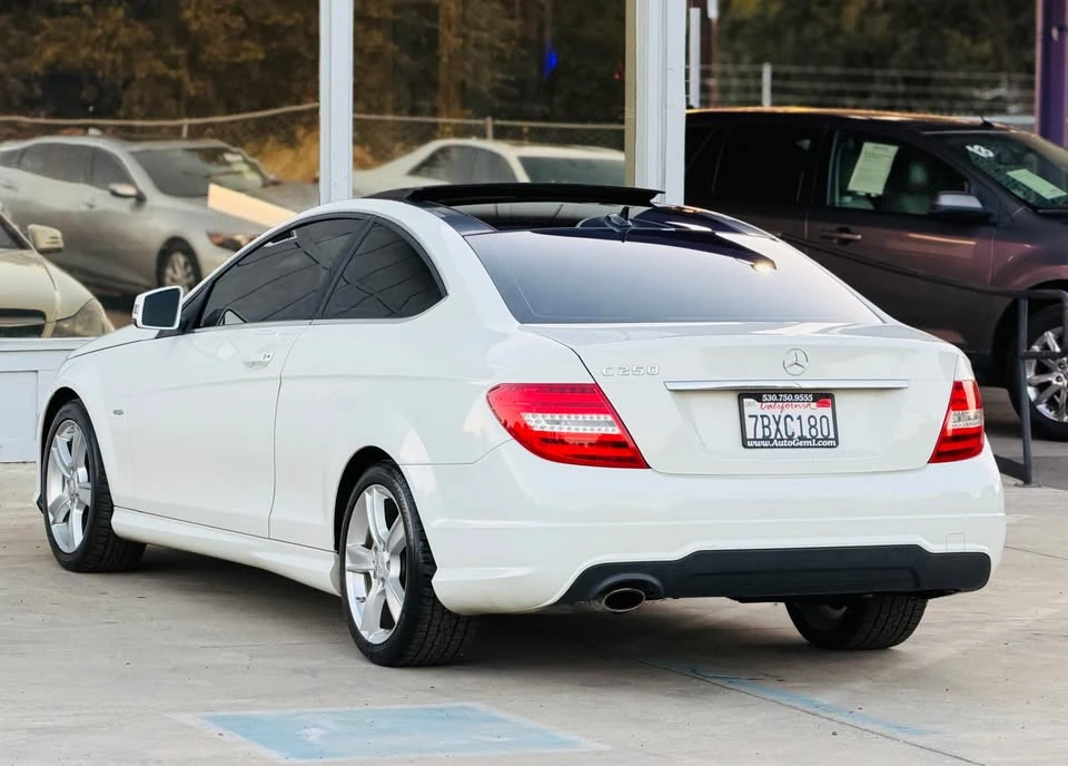 2012 Mercedes-Benz W204 C-Class - Image 9 of 20
